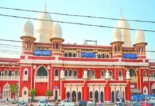 कट्टा लगाकर लूट को दिया अंजाम कानपुर का मामला