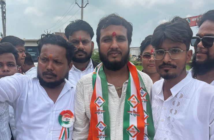 सर्व कल्याण झांकी कलाकार समिति ने धूमधाम से मनाया स्वतंत्रता दिवस, पदाधिकारियों को सौंपे गए पत्र