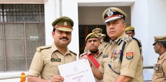 स्वतंत्रता दिवस पर एटा एसओजी प्रभारी श्रवण कुमार निगम किए गए सम्मानित।